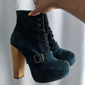 STEVE MADDEN Carnaby Lace Up Bootie SIZE 7.5